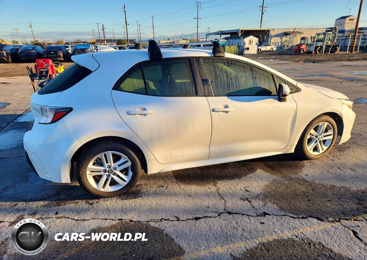 2021 Toyota Corolla Se VIN:JTND4MBE2M3109646 - 3