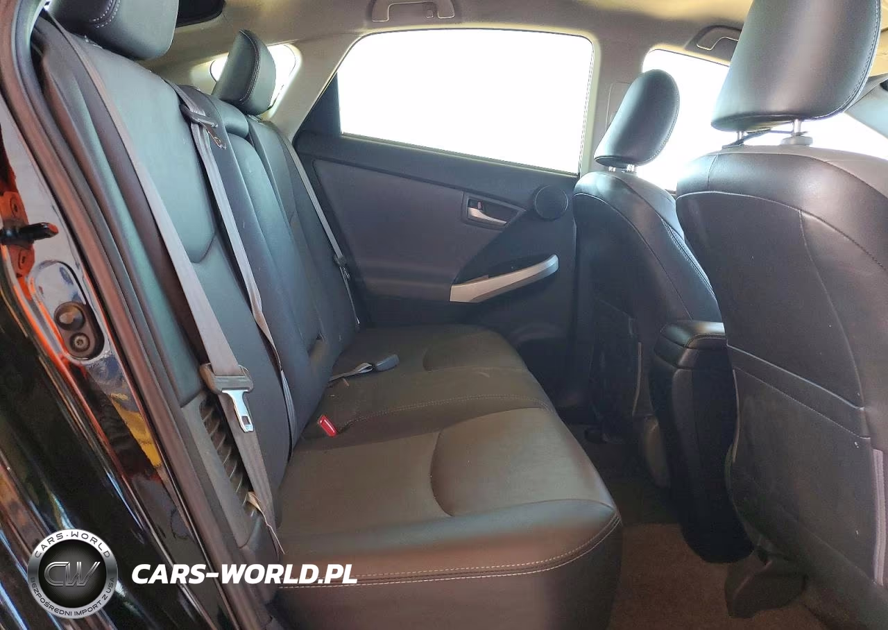 2013 Toyota Prius Four VIN:JTDKN3DU9D0349933 - 10