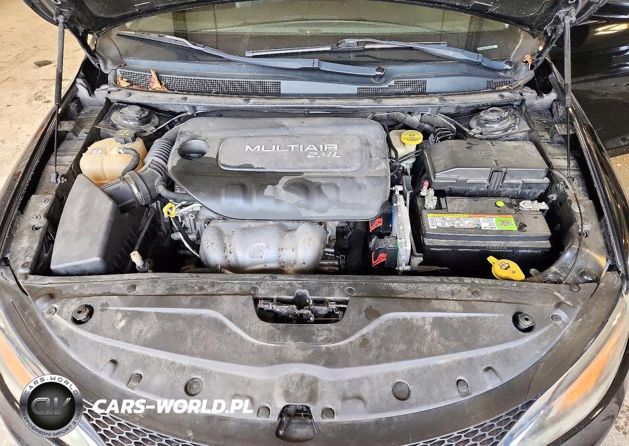 2015 Chrysler 200 C VIN:1C3CCCCB8FN545317 - 11