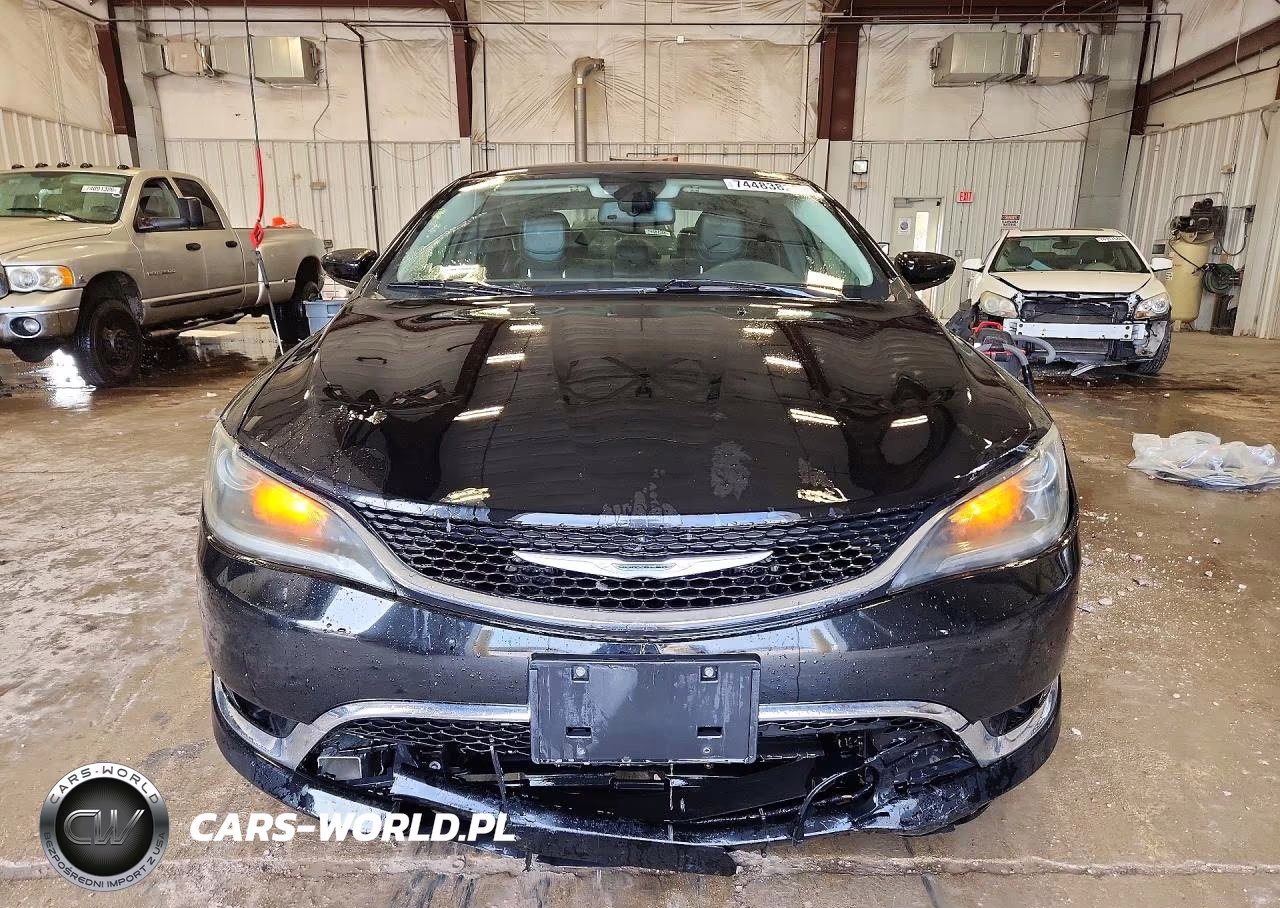 2015 Chrysler 200 C VIN:1C3CCCCB8FN545317 - 5