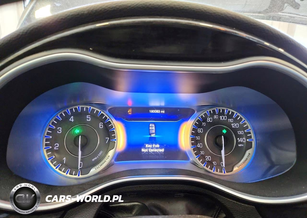 2015 Chrysler 200 C VIN:1C3CCCCB8FN545317 - 9