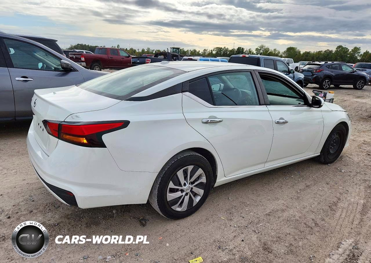 2020 Nissan Altima S VIN:1N4BL4BV2LC205182 - 3
