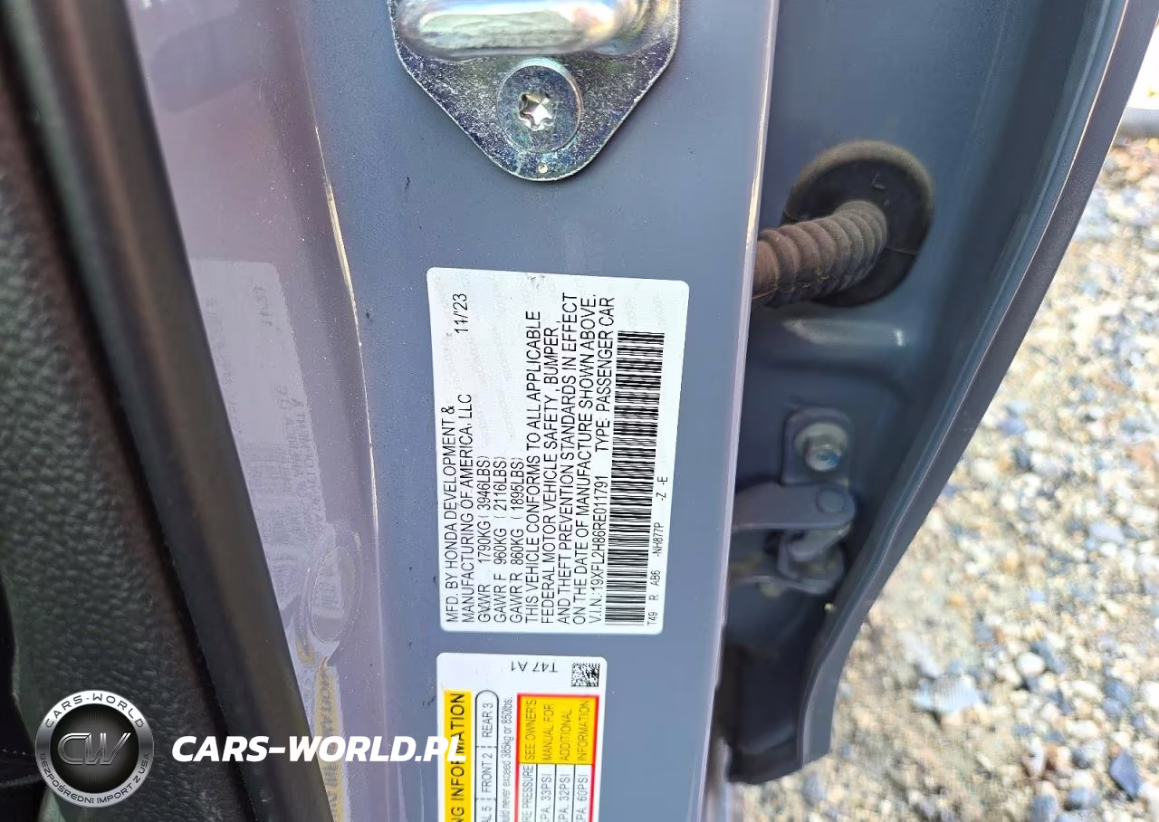 2024 Honda Civic Sport VIN:19XFL2H86RE011791 - 12