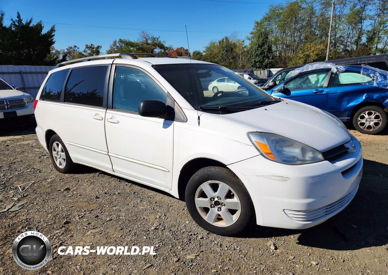 2004 Toyota Sienna Le 7 Passenger VIN:5TDZA23C44S114303 - 4