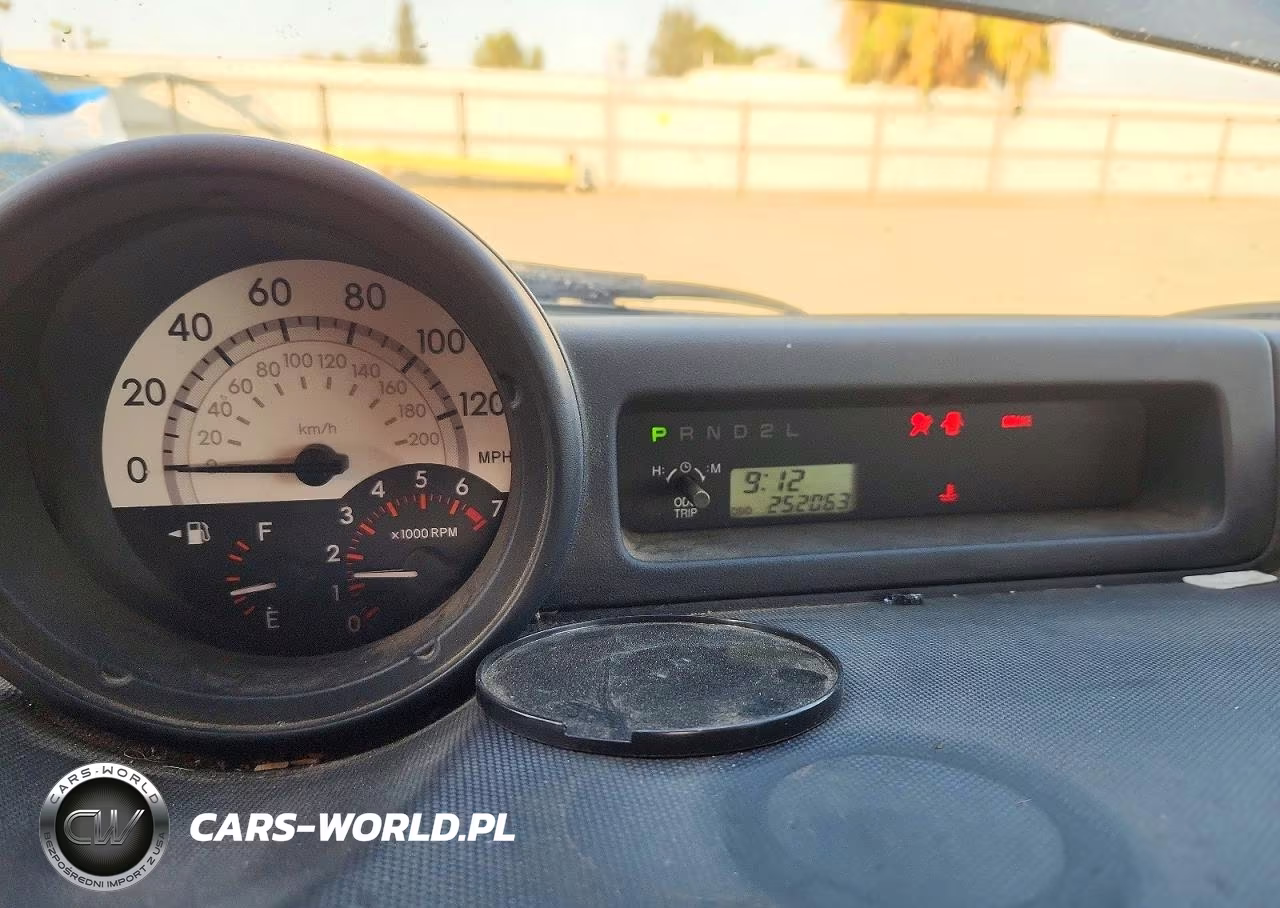 2005 Scion Xb Base VIN:JTLKT324050216346 - 9