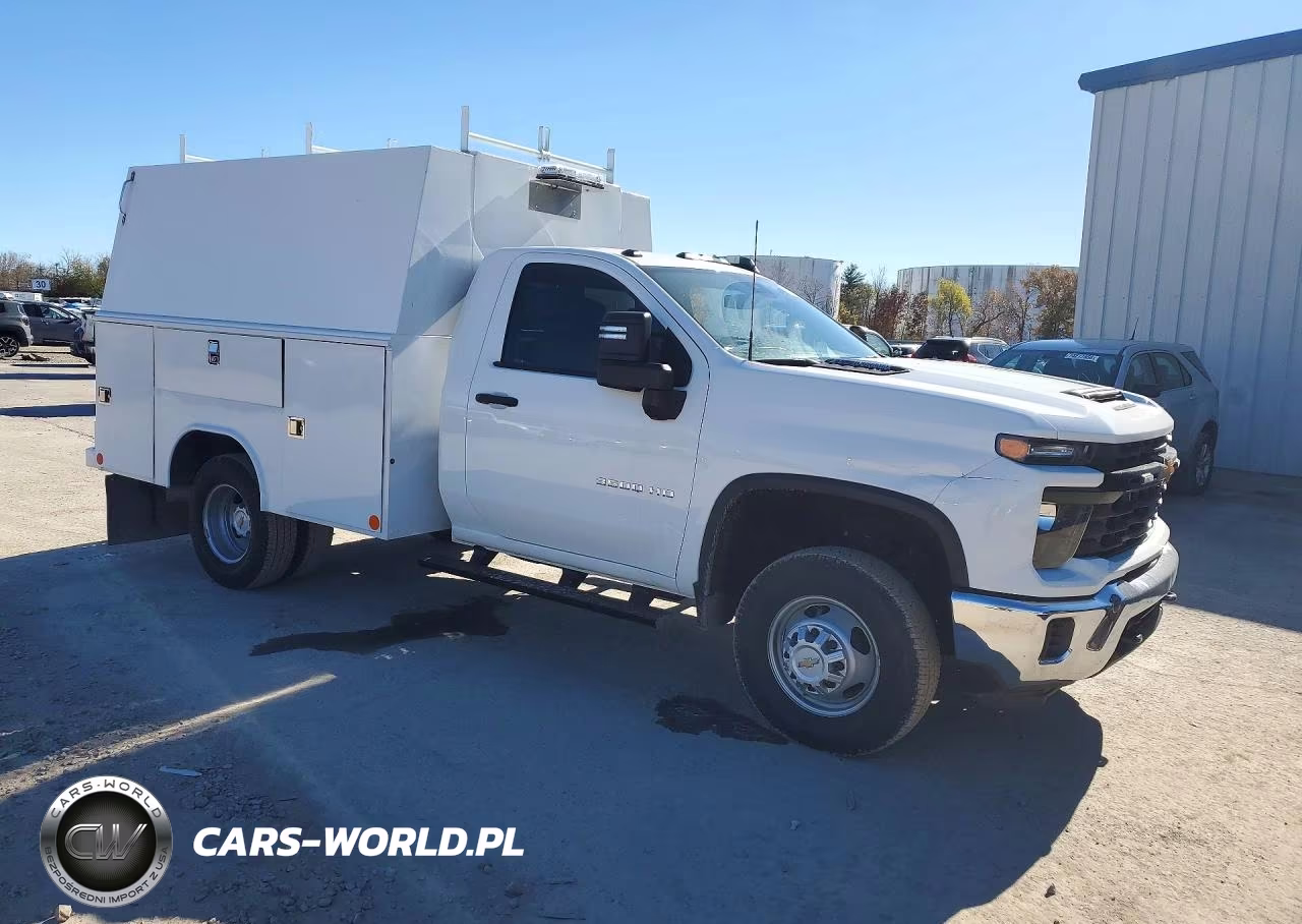 2024 Chevrolet Silverado 3500Hd Chassis Work Truck VIN:1GB3YSEY1RF284821 - 4