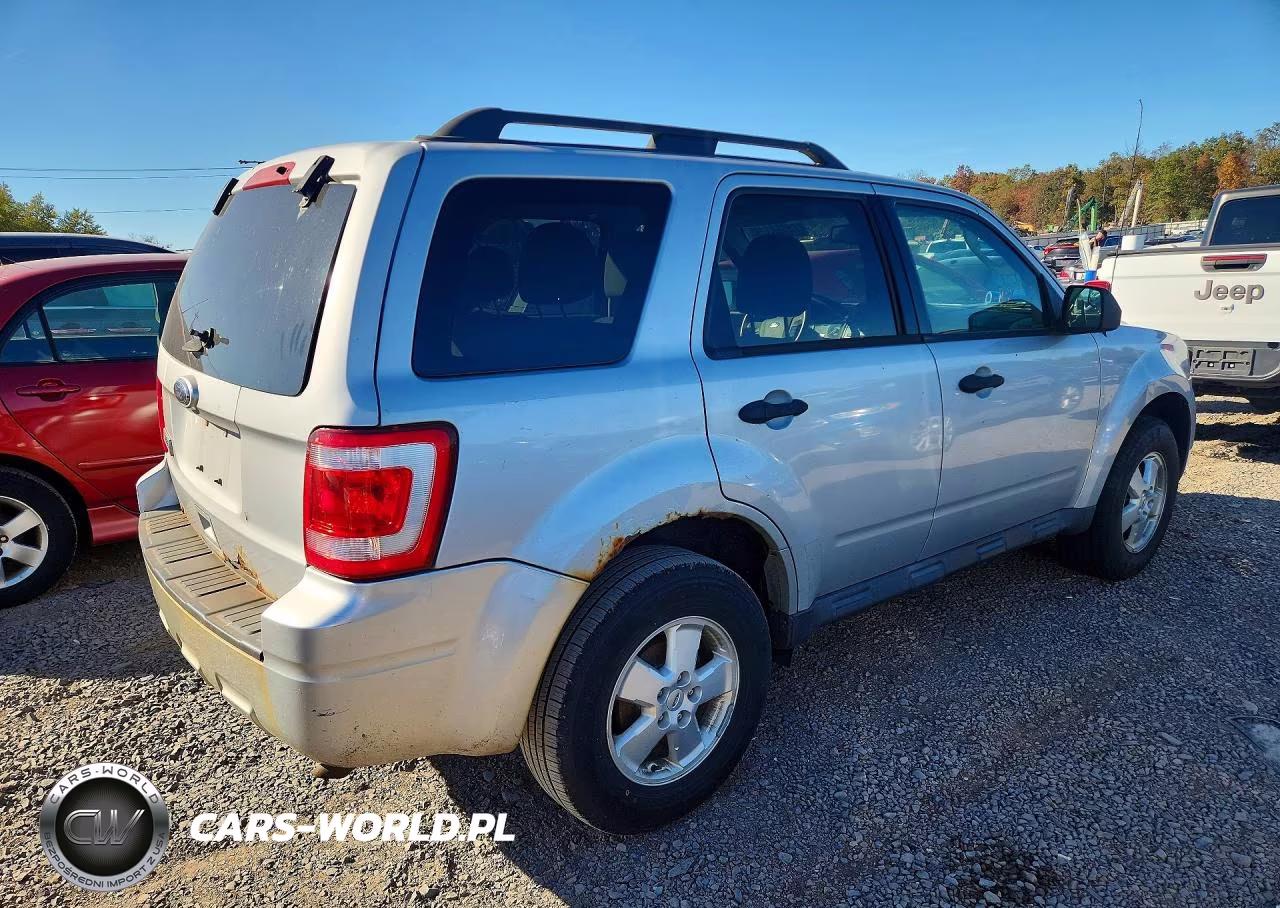 2012 Ford Escape Xlt VIN:1FMCU0D74CKA19521 - 3