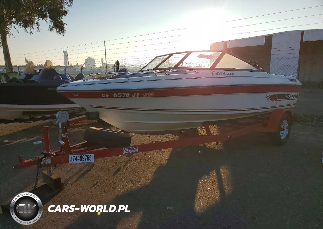 1989 Sunbird Corsair Boat