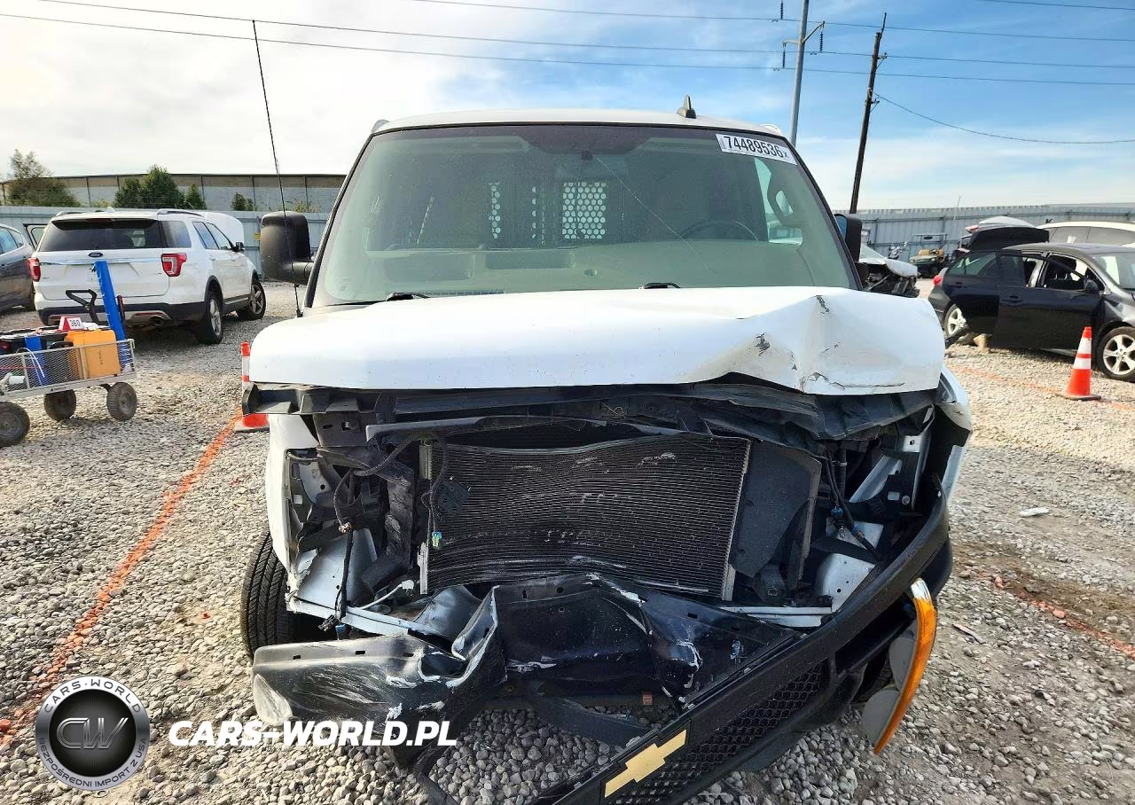 2020 Chevrolet Express G2500 VIN:1GCWGAFP4L1270718 - 5