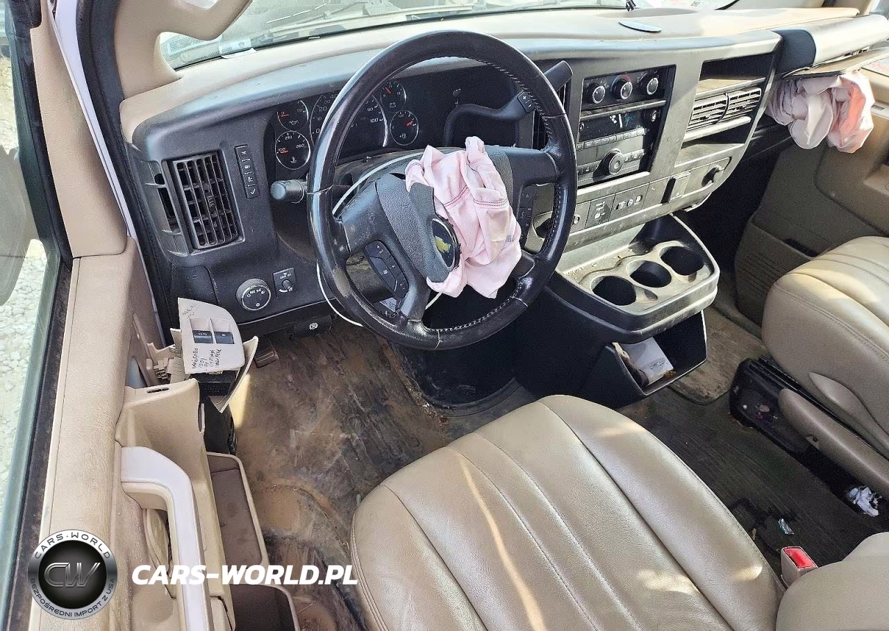 2020 Chevrolet Express G2500 VIN:1GCWGAFP4L1270718 - 8
