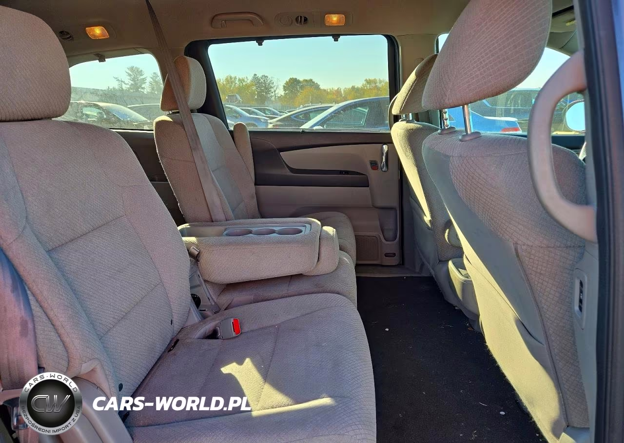 2016 Honda Odyssey Se VIN:5FNRL5H33GB079895 - 11