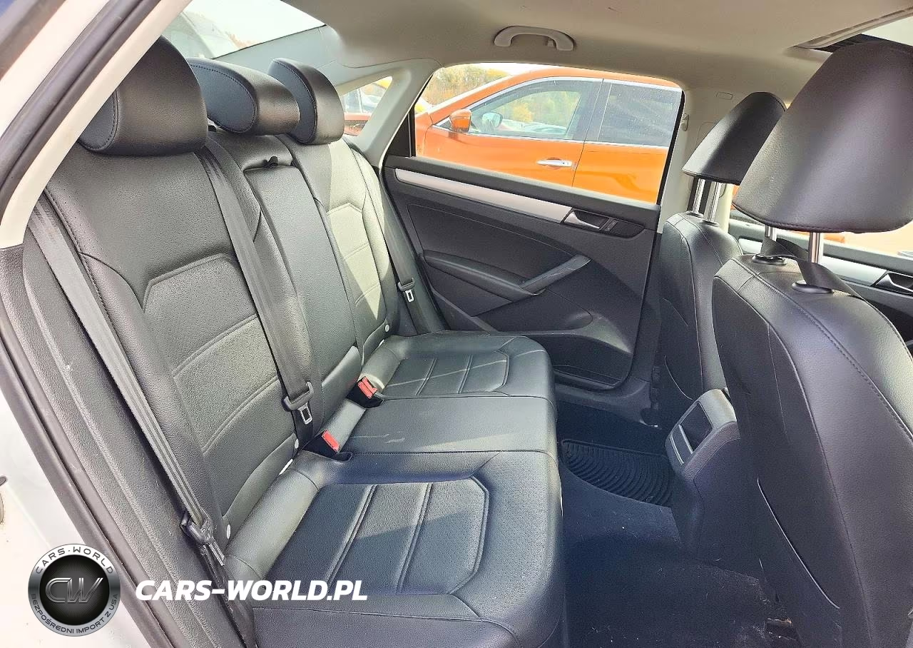 2012 Volkswagen Passat Se VIN:1VWBP7A3XCC039815 - 10