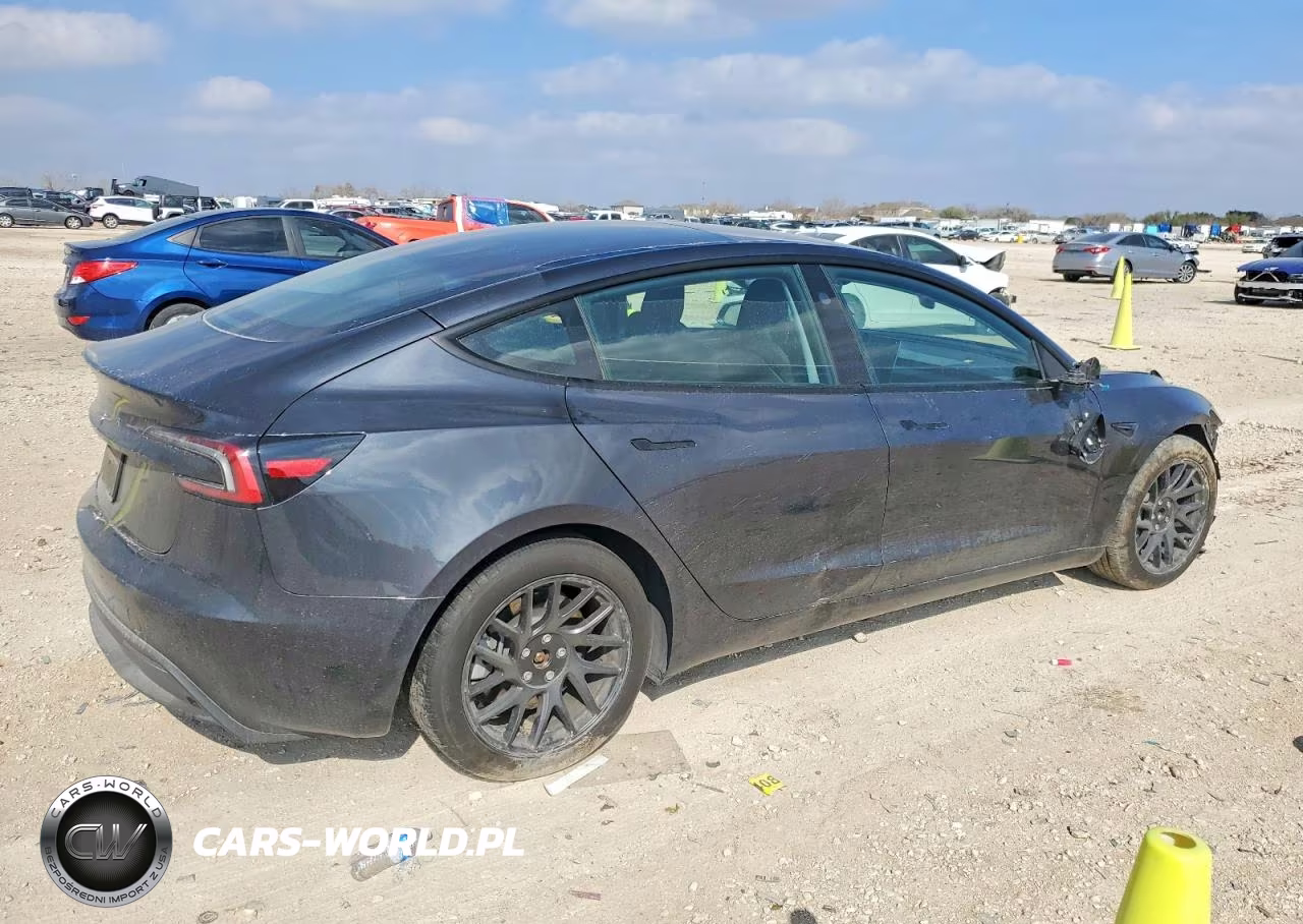 2024 Tesla Model 3 VIN:5YJ3E1EA9RF859575 - 3