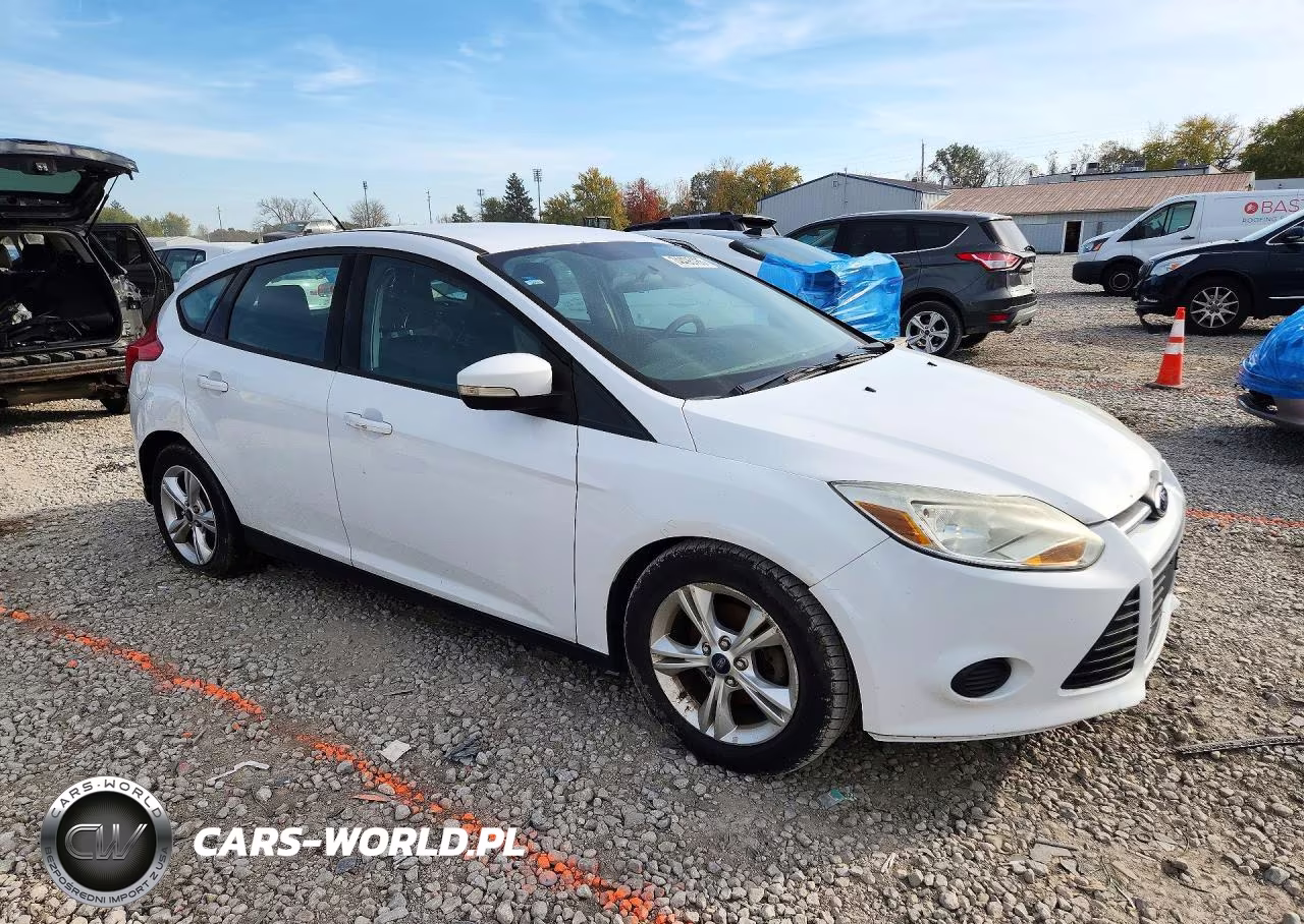 2013 Ford Focus Se VIN:1FADP3K29DL341596 - 4