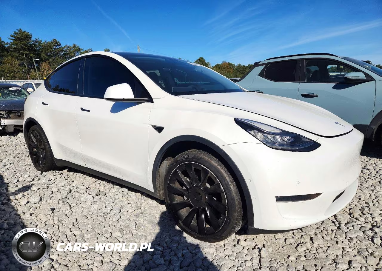 2021 Tesla Model Y VIN:5YJYGDEE2MF061853 - 4