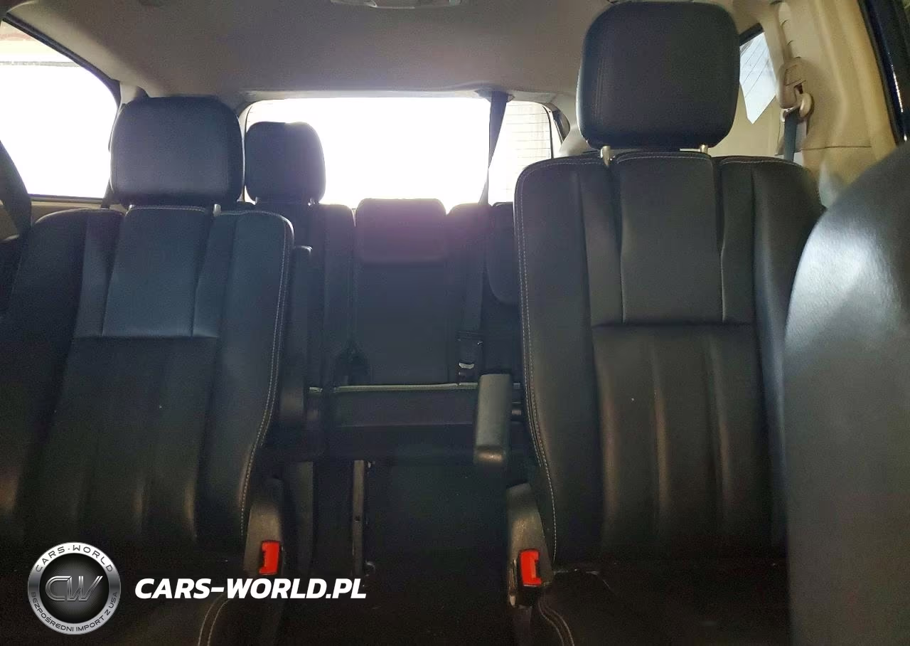 2016 Chrysler Town & Country Touring VIN:2C4RC1BG8GR157516 - 10