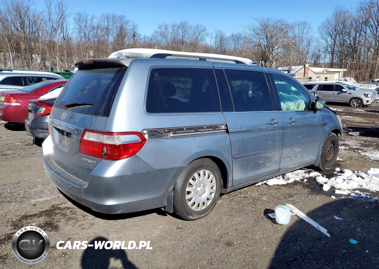 2005 Honda Odyssey Touring VIN:5FNRL38845B128700 - 3