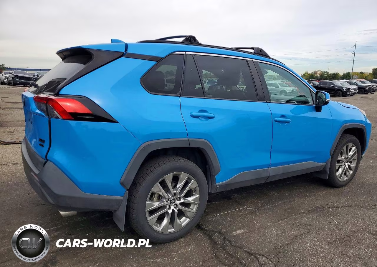 2020 Toyota Rav4 Xle Premium VIN:2T3A1RFV1LC112364 - 3