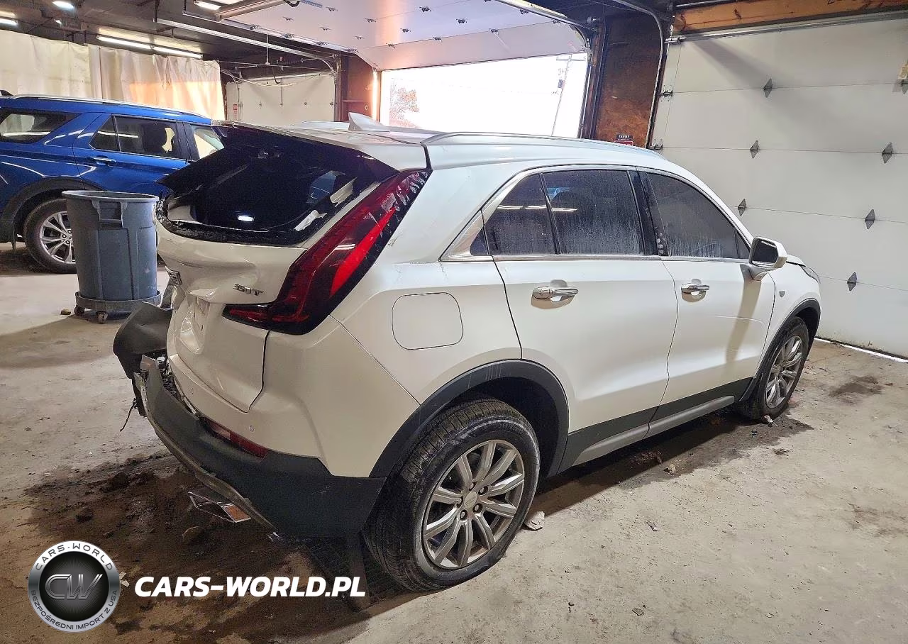 2020 Cadillac Xt4 Premium Luxury VIN:1GYFZDR4XLF005019 - 3