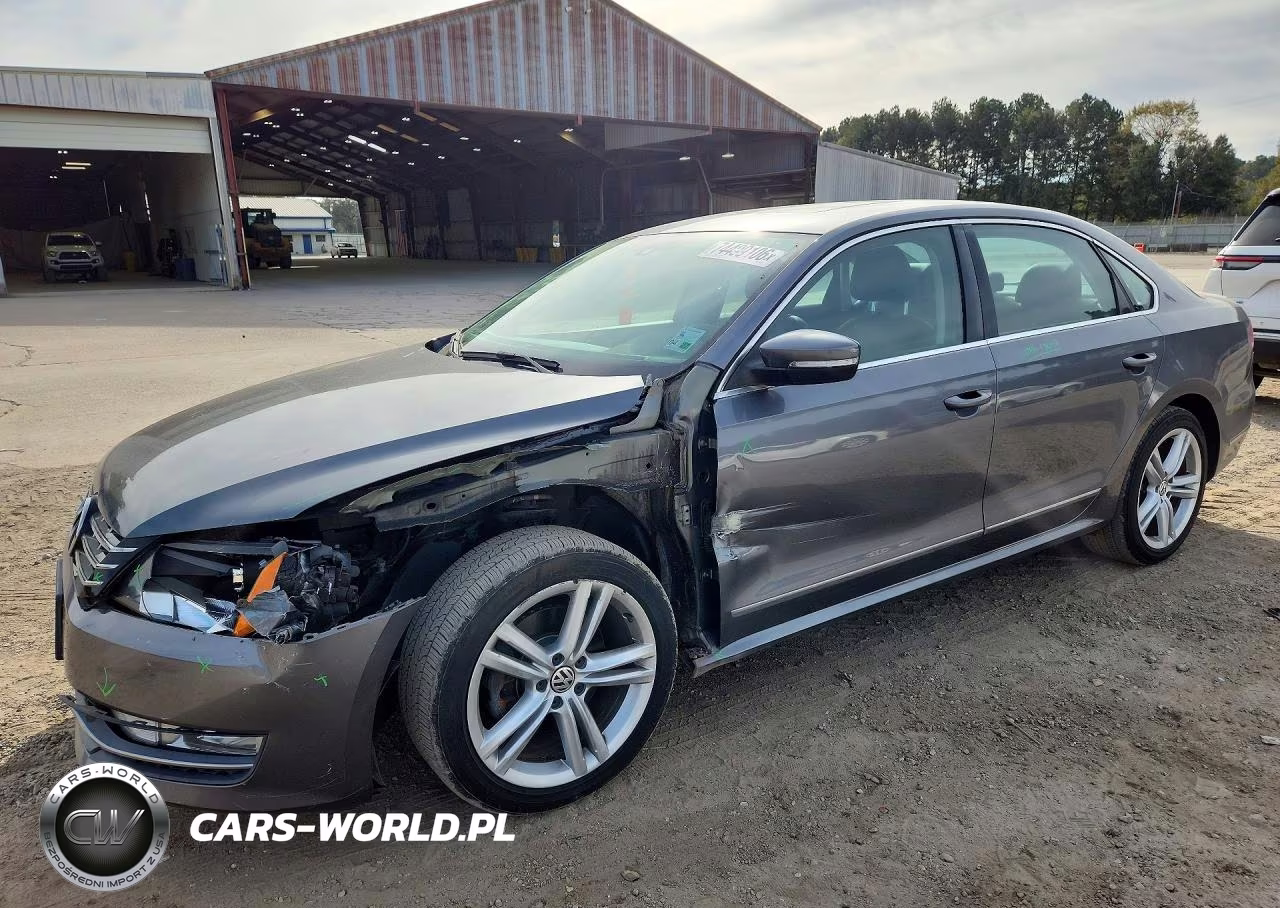 2014 Volkswagen Passat Sel – zdjęcie 1 z 12