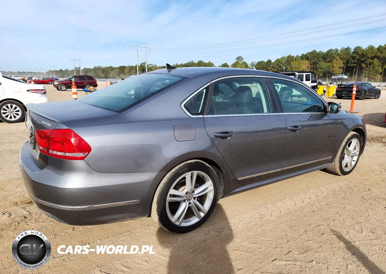 2014 Volkswagen Passat Sel VIN:1VWCN7A37EC098690 - 3