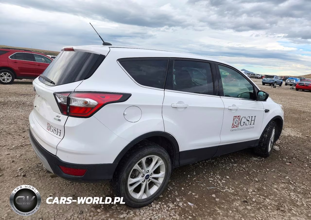 2017 Ford Escape Se VIN:1FMCU9G96HUA28332 - 3