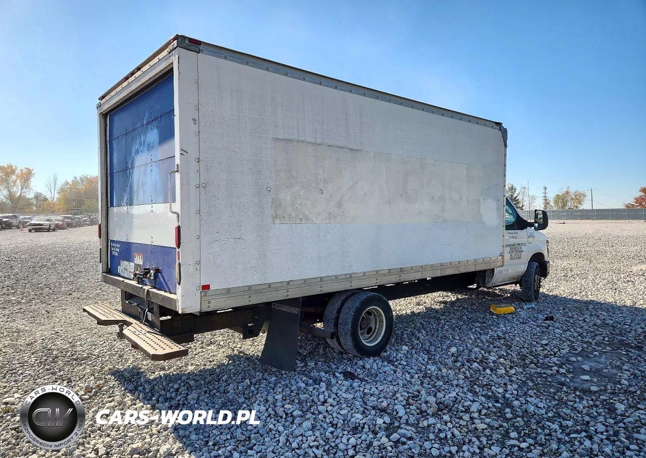 2013 Ford Econoline E350 Super Duty Cutaway Van VIN:1FDWE3FLXDDB19831 - 3
