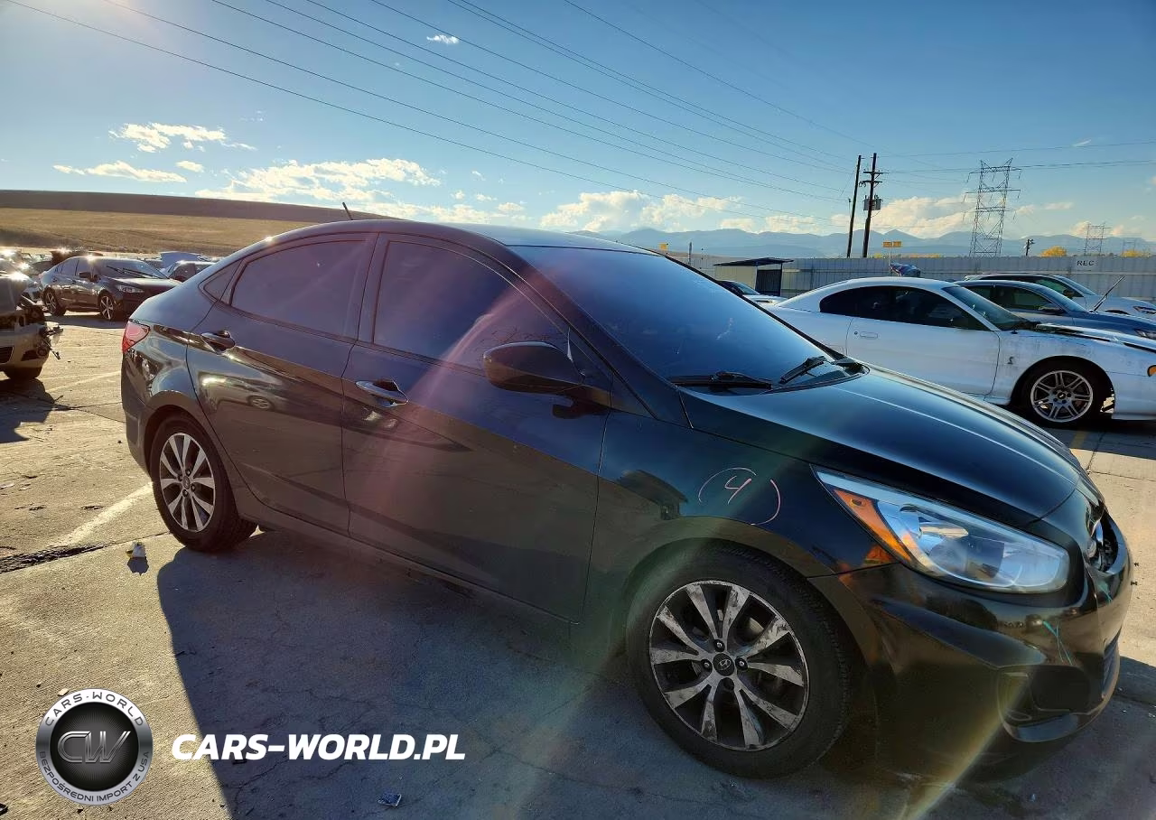 2017 Hyundai Accent Value Edition VIN:KMHCT4AE5HU225343 - 4