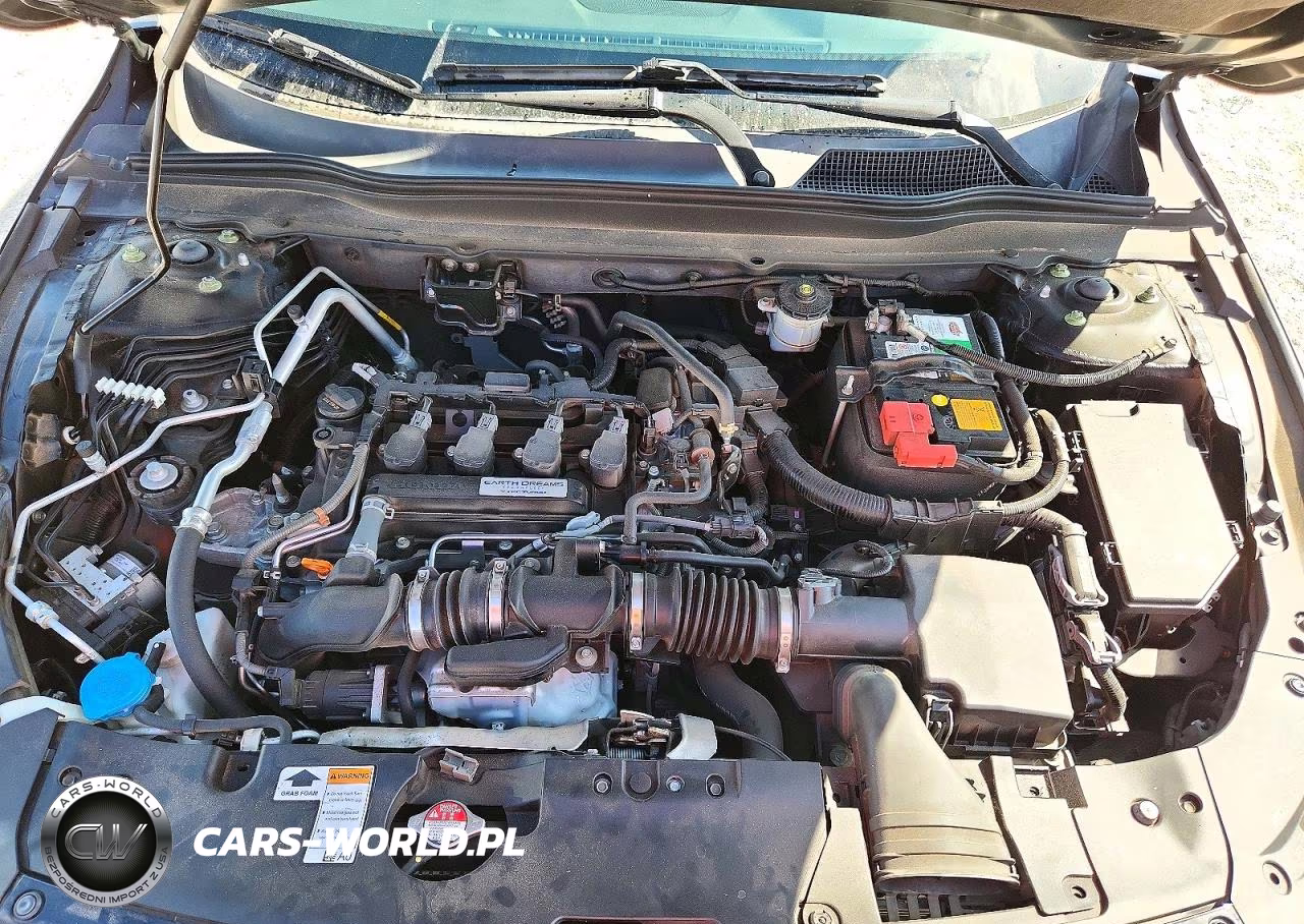 2018 Honda Accord Sport VIN:1HGCV1F38JA200353 - 11