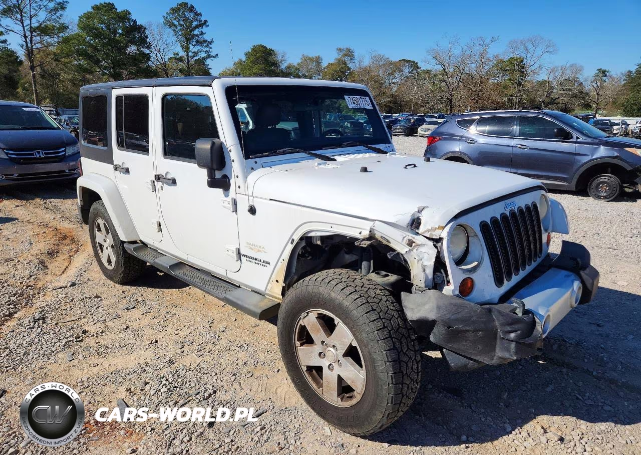 2012 Jeep Wrangler Unlimited Sahara VIN:1C4HJWEG9CL279685 - 4