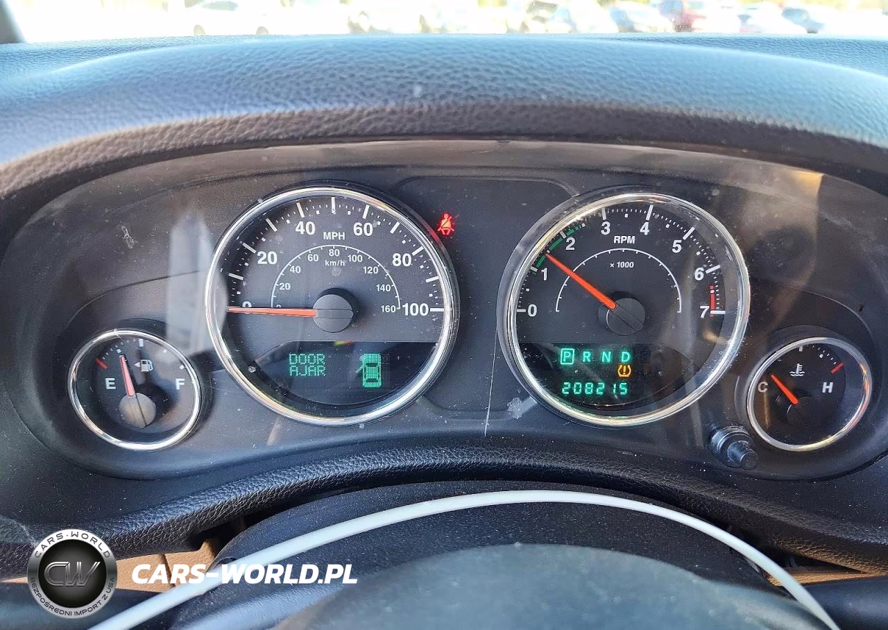 2012 Jeep Wrangler Unlimited Sahara VIN:1C4HJWEG9CL279685 - 9