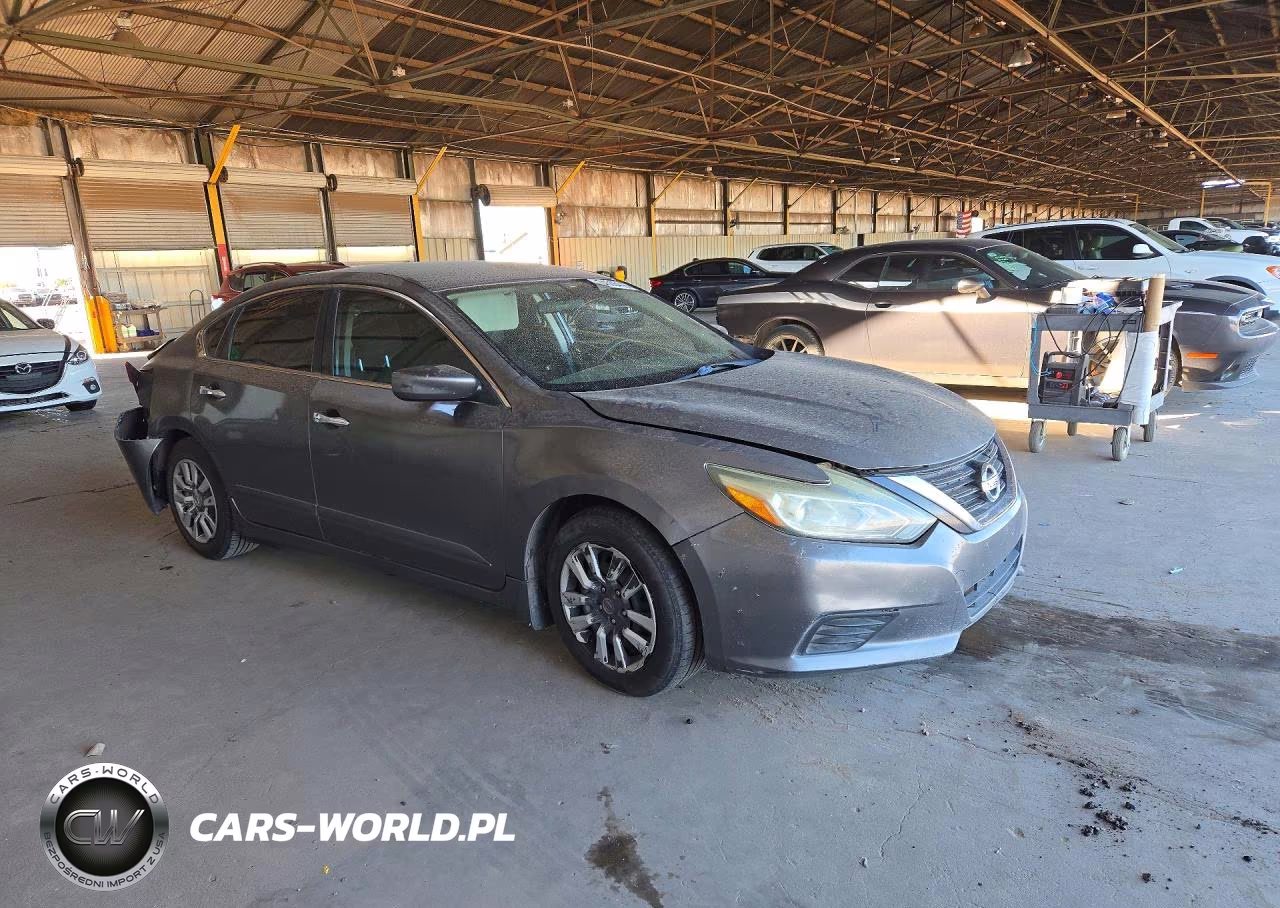 2017 Nissan Altima 2.5 S VIN:1N4AL3AP7HN323765 - 4