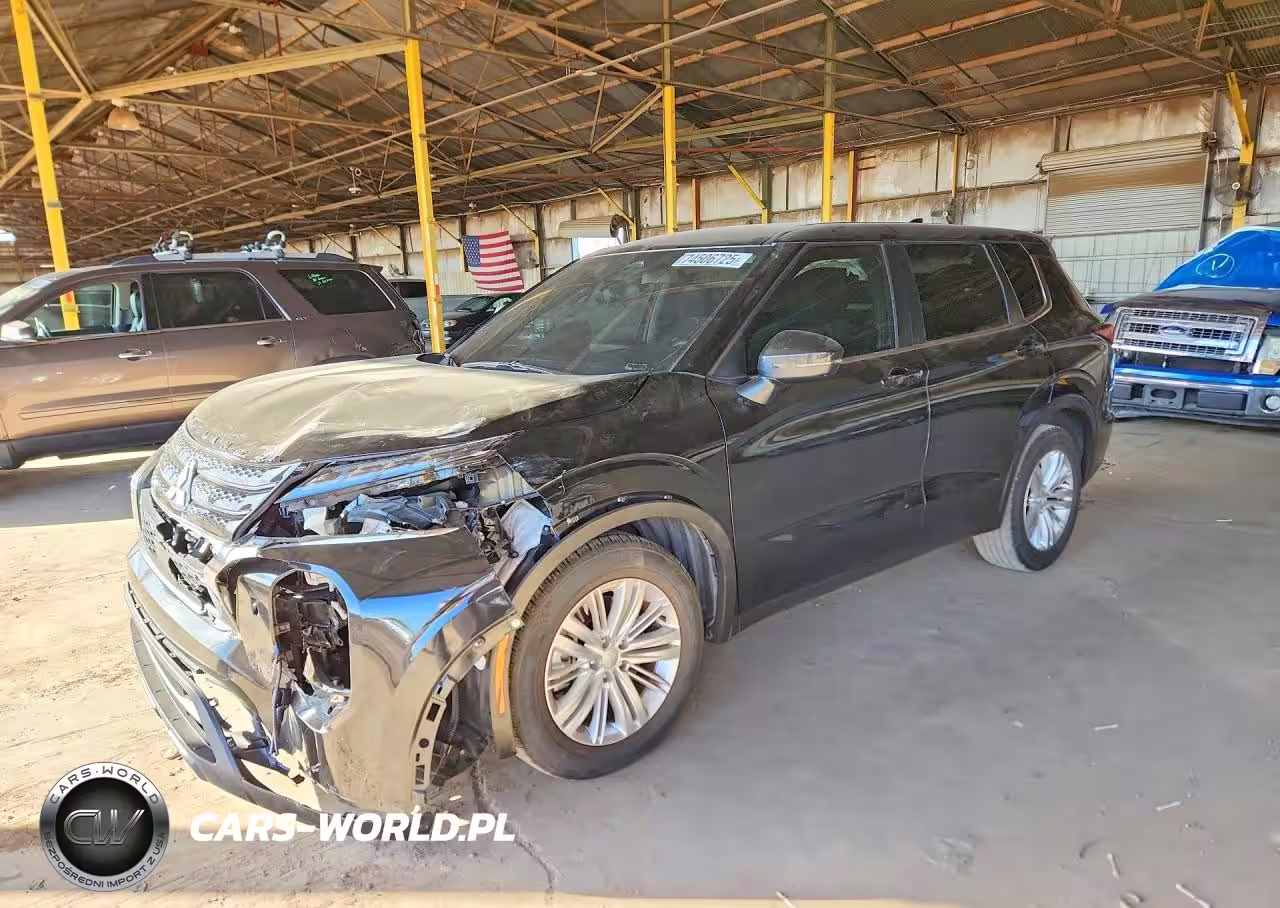 2024 Mitsubishi Outlander Es