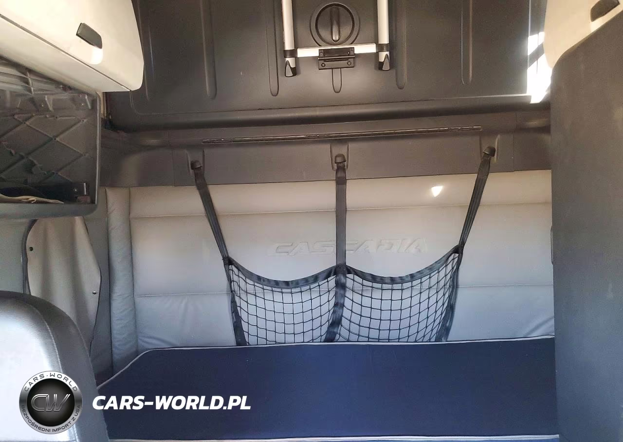 2018 Freightliner Cascadia 126 VIN:3AKJHHDR8JSHU5647 - 10
