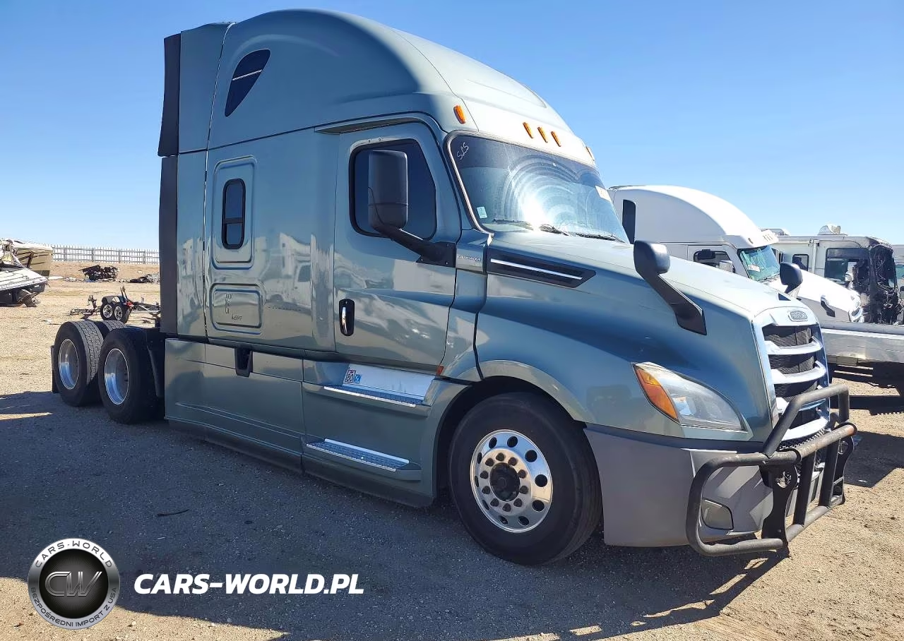 2018 Freightliner Cascadia 126 VIN:3AKJHHDR8JSHU5647 - 4