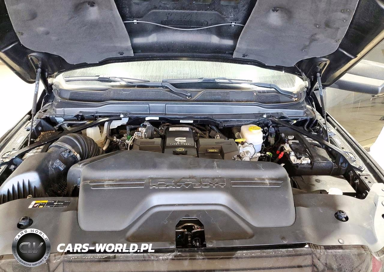 2024 Ram 3500 Laramie VIN:3C63R3ML3RG308885 - 11