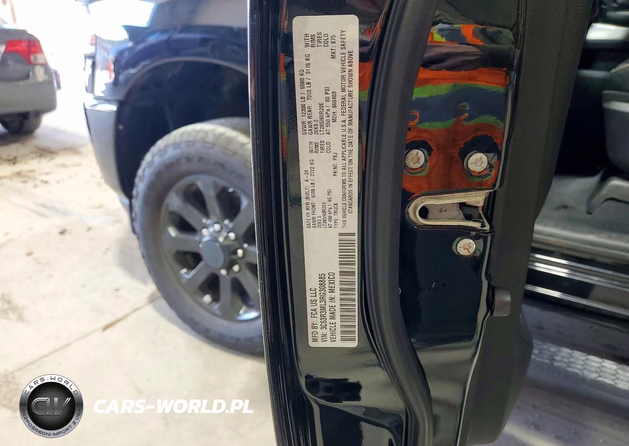 2024 Ram 3500 Laramie VIN:3C63R3ML3RG308885 - 12