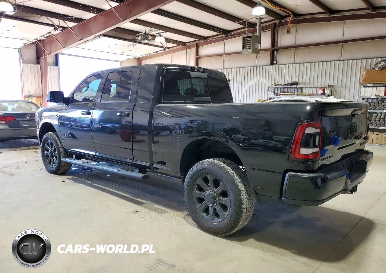 2024 Ram 3500 Laramie VIN:3C63R3ML3RG308885 - 2