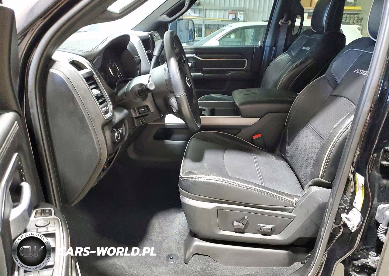 2024 Ram 3500 Laramie VIN:3C63R3ML3RG308885 - 7