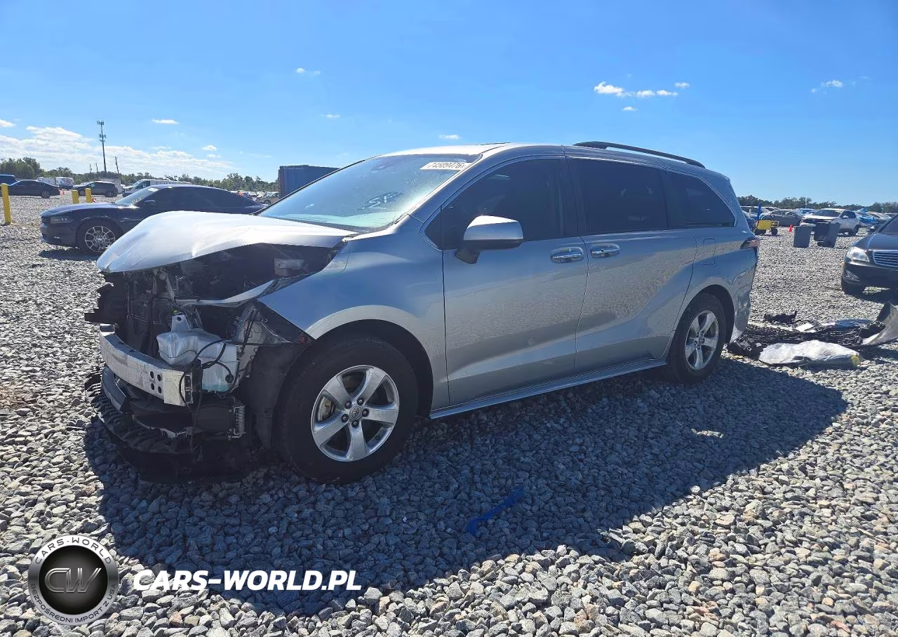2023 Toyota Sienna Xle – zdjęcie 1 z 14