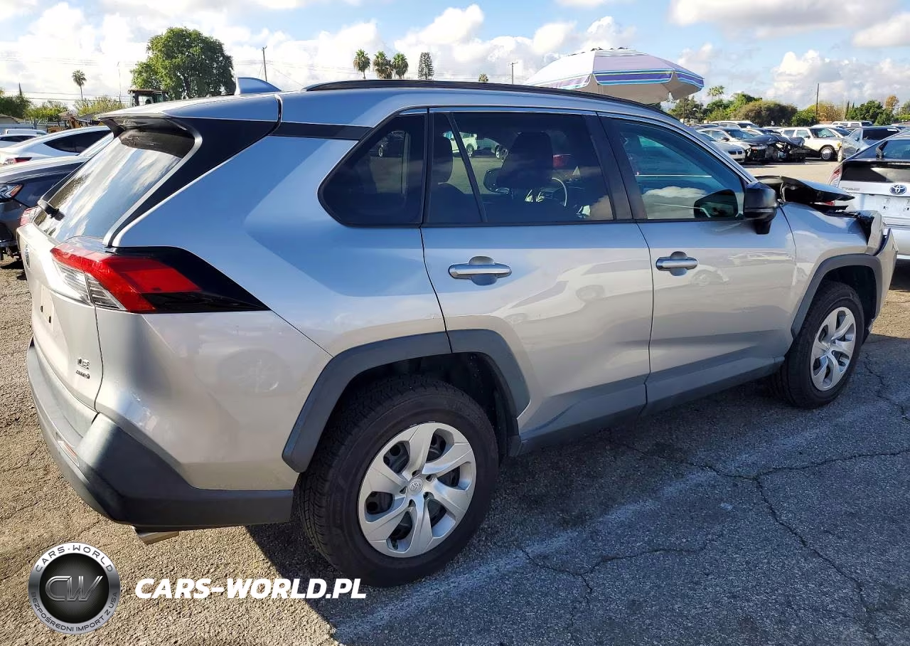 2019 Toyota Rav4 Le VIN:2T3F1RFV3KW046516 - 3