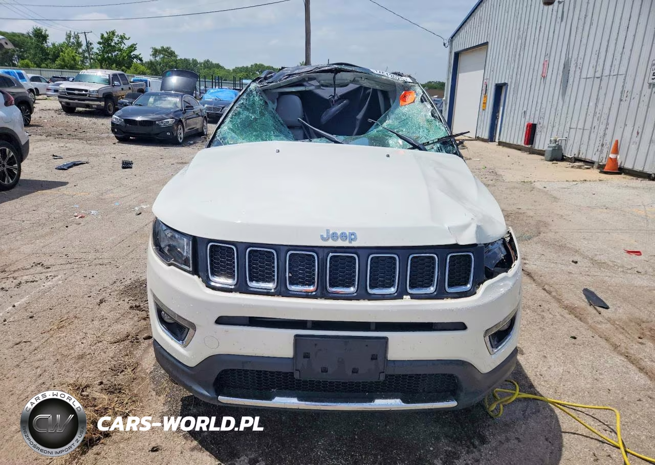2018 Jeep Compass Limited VIN:3C4NJDCB7JT350642 - 5