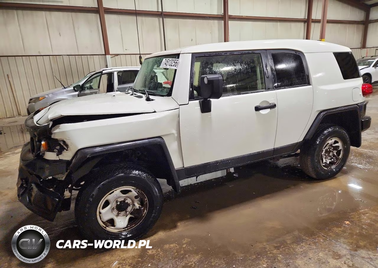 2014 Toyota Fj Cruiser Base