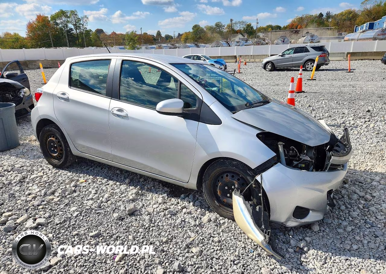 2013 Toyota Yaris 5-Door Le VIN:JTDKTUD38DD557636 - 4