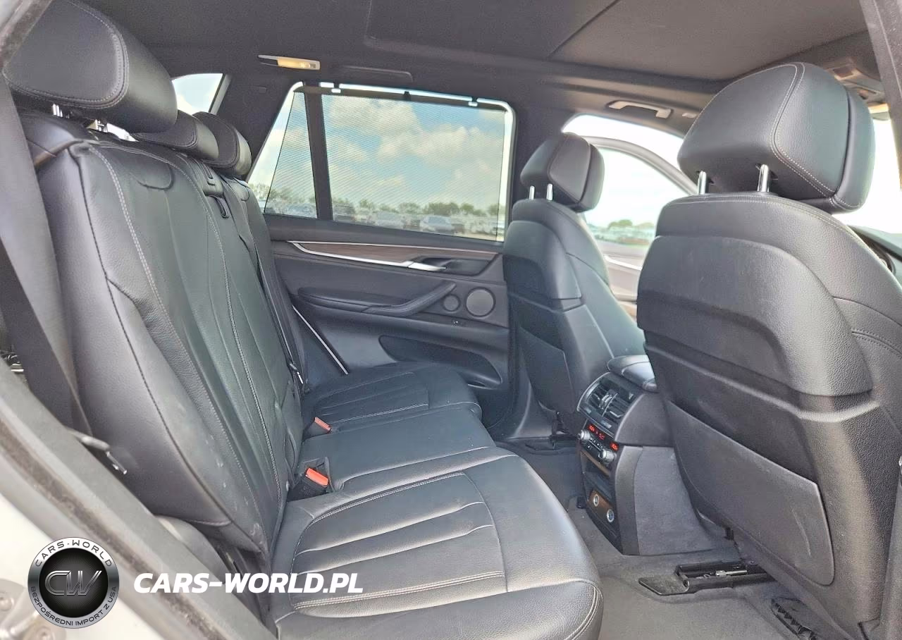 2018 BMW X5 xDrive50I VIN:5UXKR6C58JL069591 - 11