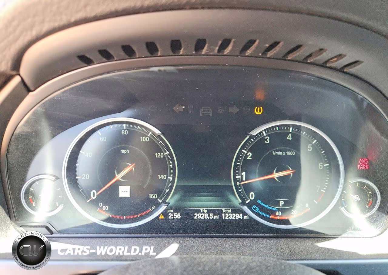2018 BMW X5 xDrive50I VIN:5UXKR6C58JL069591 - 9