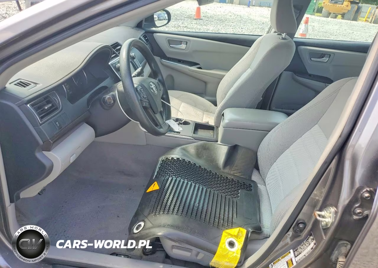 2017 Toyota Camry Le VIN:4T1BF1FK1HU307781 - 7