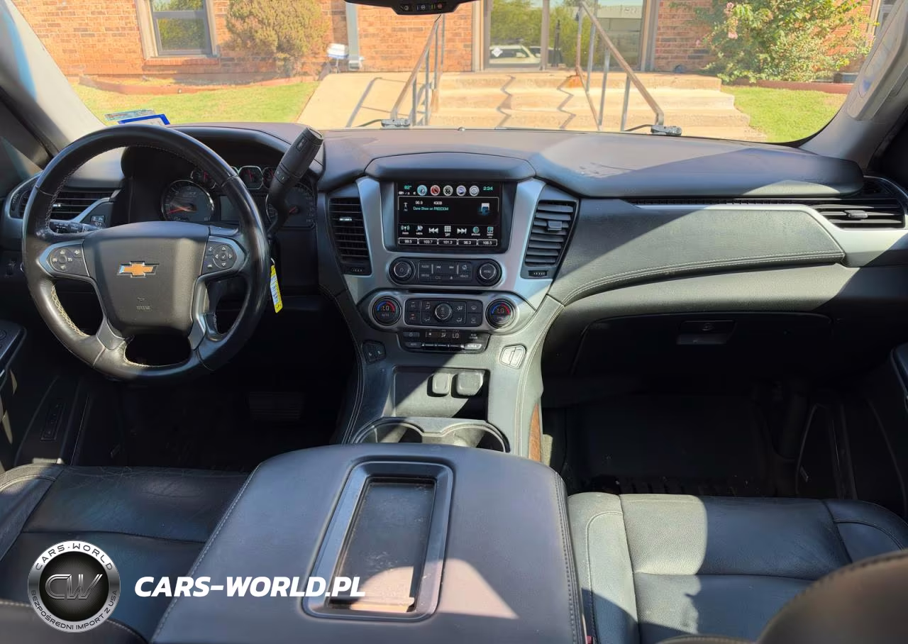 2018 Chevrolet Suburban K1500 Lt VIN:1GNSKHKC1JR396954 - 9