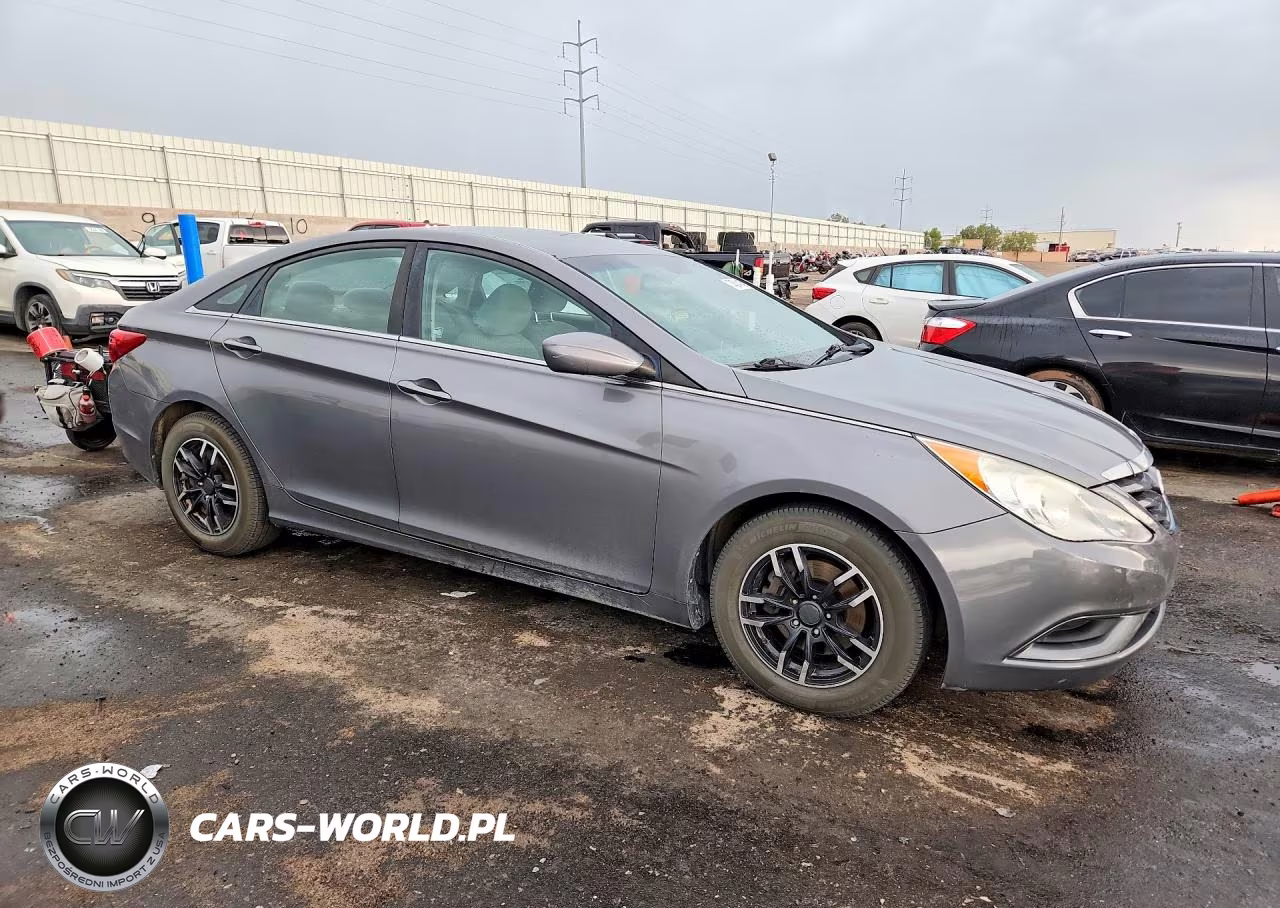 2013 Hyundai Sonata Gls VIN:5NPEB4AC3DH529371 - 4
