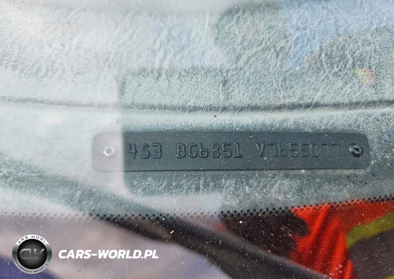 1997 Subaru Legacy Outback VIN:4S3BG6851V7655077 - 12